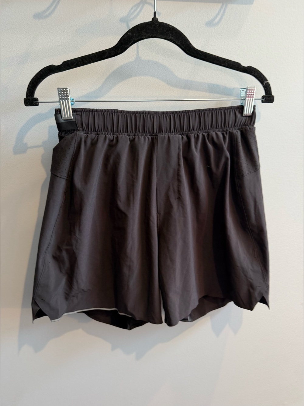 lululemon athletica Men’s Black Athletic Running Shorts